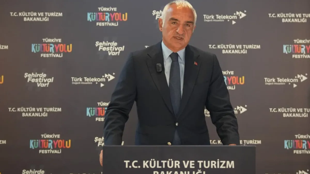 Dünyanın en büyük festivali doğduğu şehirde: İstanbul’da Kültür Yolu heyecanı! Bakan Ersoy’dan davet… haber görseli