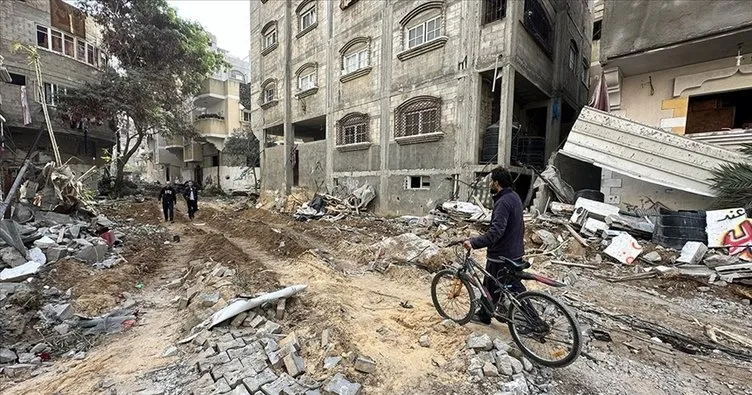 İsrail’in Gazze Şeridi’ne yönelik saldırılarında en az 100 kişi hayatını kaybetti
