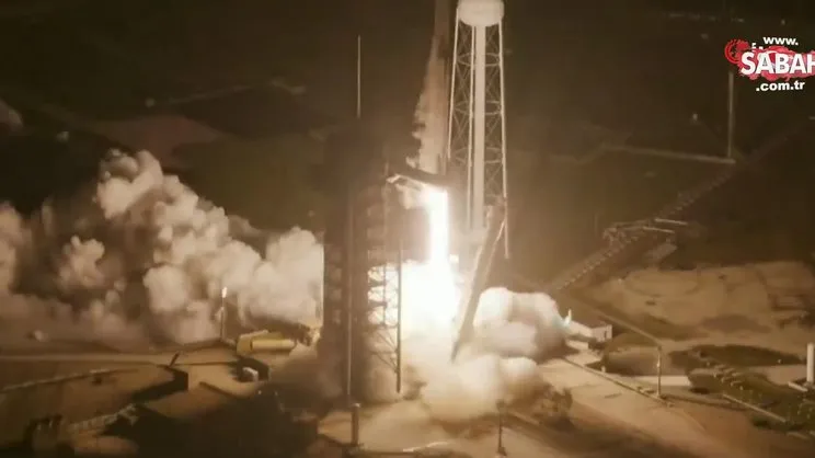 Dragon uzay aracını taşıyan Falcon-9 roketi başarıyla fırlatıldı | Video