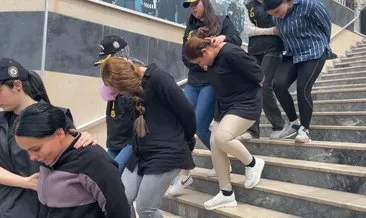 Beşiktaş’ta soyguna çıkan 5 kişilik kızlar çetesi tutuklandı... Tam 217 suç kayıtları çıktı