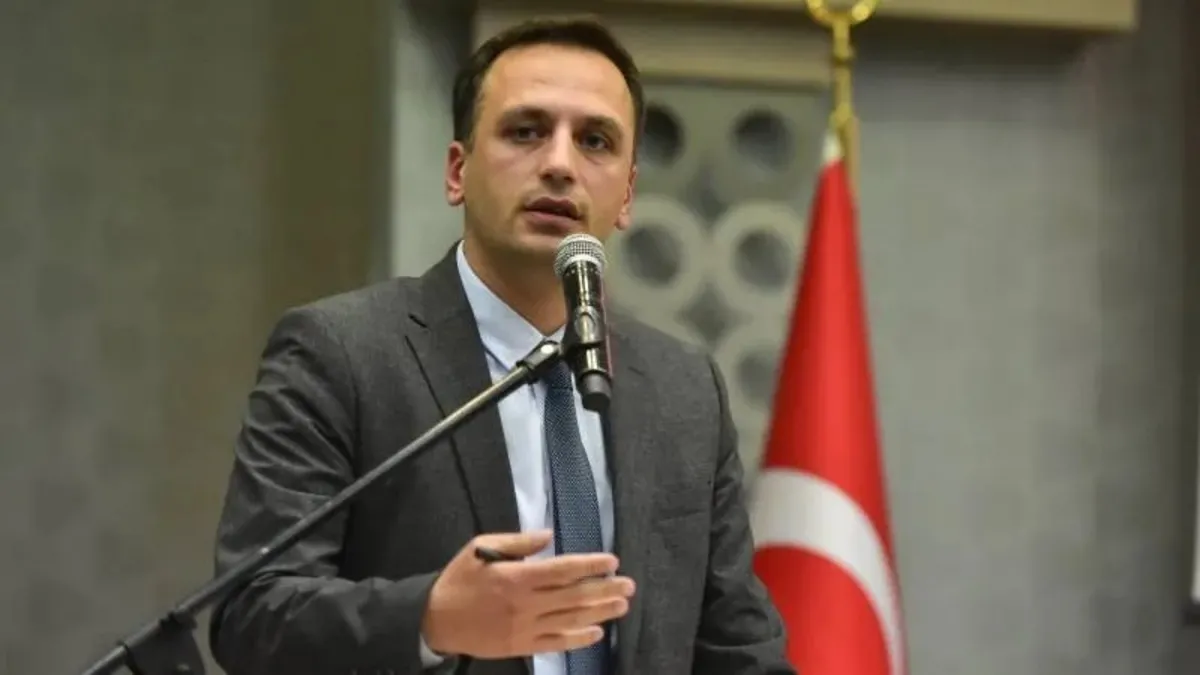 Bornova Belediye Başkanı Ömer Eşki’ye yurt dışına çıkış yasağı Bornova Belediye Başkanı Ömer Eşki’ye yurt dışına çıkış yasağı