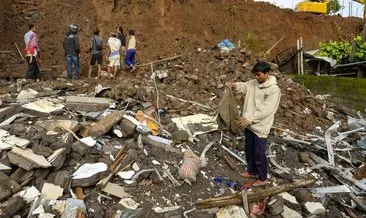 Endonezya’da doğal afet can aldı: Yerleşim alanlarında büyük hasar var