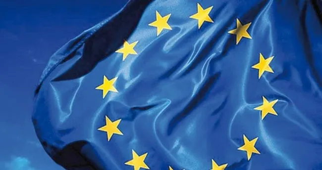 Ab Nin Irak Buyukelciligine Lgbt Bayragi Cekildi Dunya Haberleri