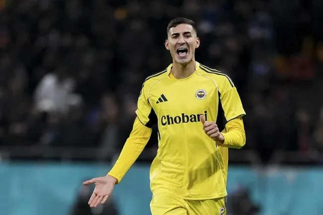 fenerbahcede-o-isim-ilk-11i-unuttu-1788761935757.jpeg