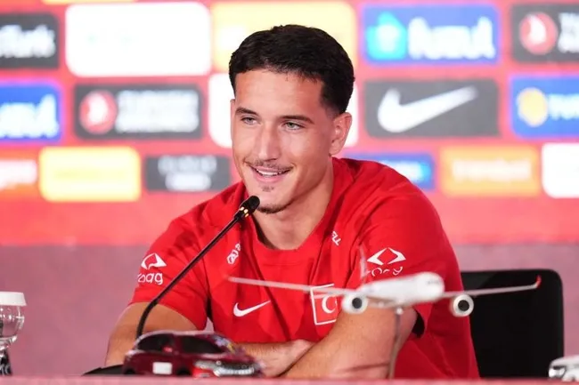 son-dakika-galatasaray-deniz-gul-transferini-acikladi-1788255414894.jpeg