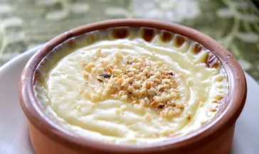 Tam kıvamında güveçte sütlaç tarifi! Her kaşığı mest edecek...