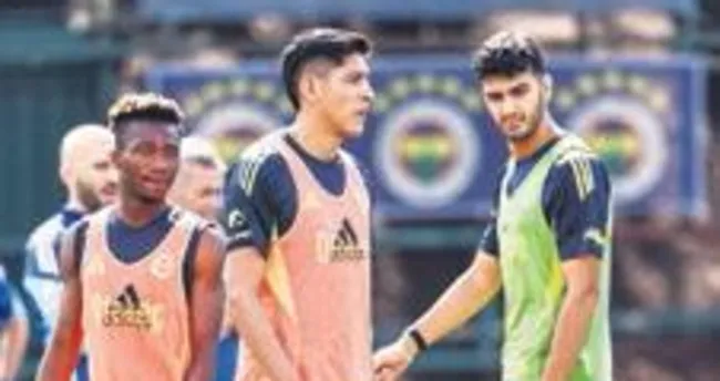 Edson Alvarez, ilk antrenmanına çıktı