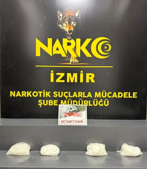 izmir-otogarinda-peynir-bidonuna-gizlenmis-uyusturucu-ele-gecirildi-1792578815460.jpg