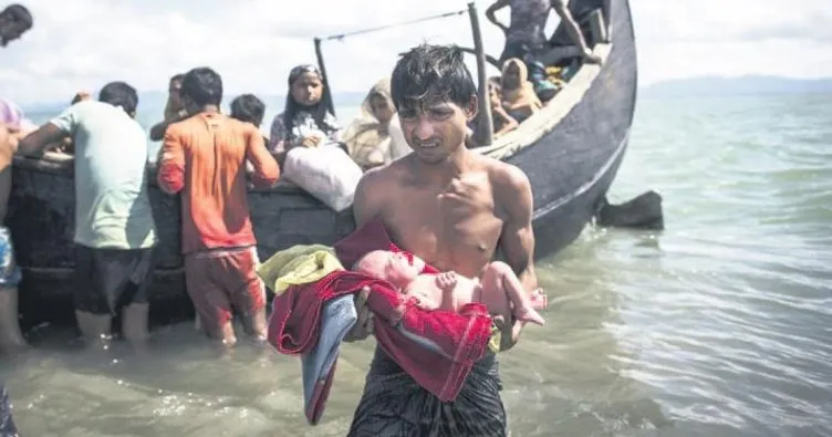 Arakanlıları taşıyan tekne alabora oldu: 6’sı çocuk 12 ölü
