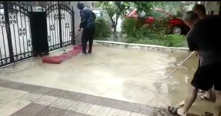 Sağanak yağmur Aydın’ı Venedik’e çevirdi