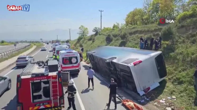 Yalova'da yolcu otobüsü devrildi! Çok sayıda yaralı var | Video
