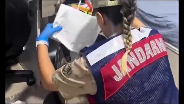 igdirdaki-banka-ve-kredi-karti-operasyonunda-5-zanli-tutuklandi-1788274063910.jpg