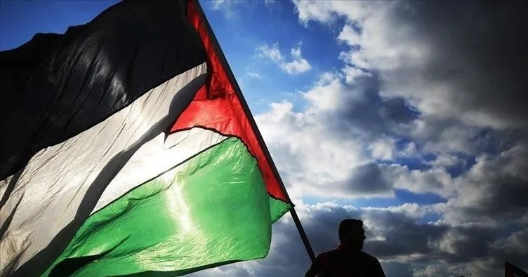 Hamas: İsrail, Gazze’yi bombalayarak iç krizlerini ihraç etmeye çalışıyor