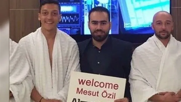 İngiliz gazetecinin Mesut Özil yorumu olay oldu!