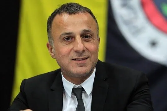 Fenerbahçe yöneticisinden Galatasaray’a taş