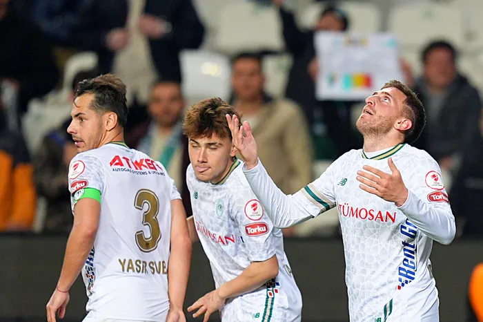 konyaspor-yari-finalde-yesil-beyazli-takim-iskenderunu-3-golle-maglup-etti-1743536927463.jpeg