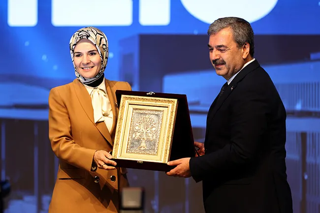 bakan-goktas-turkiye-guclu-yarinlara-genclerle-yukselecektir-1779562601643.jpg Bakan Göktaş: