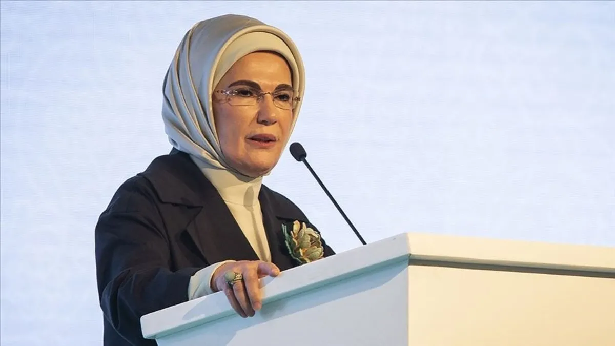 Emine Erdoğan: TBMM’de katiller değil, şehit olan kahramanlar alkışlandı