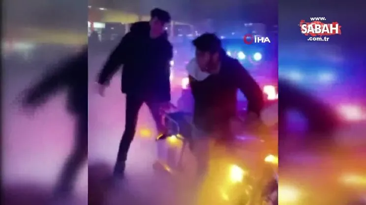 Asker eğlencesinde yolu kapatarak oyun oynayan magandalar kamerada | Video