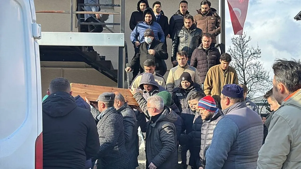 Düzce’de bir babanın en acı günü: Aracın önüne geçen oğlunu ezdi! Düzce’de bir babanın en acı günü: Aracın önüne geçen oğlunu ezdi!