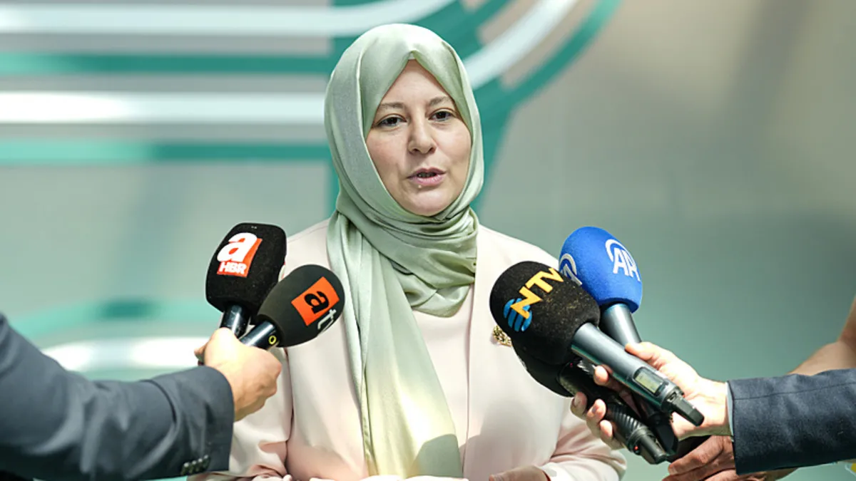 TÜRGEV Yönetim Kurulu Başkanı Hatice Akıncı Yılmaz'ın gençlere yönelik eğitim programları açıklaması