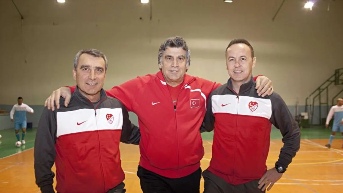 Eski milli futbolcu Ömer Kaner vefat etti Eski milli futbolcu Ömer Kaner vefat etti