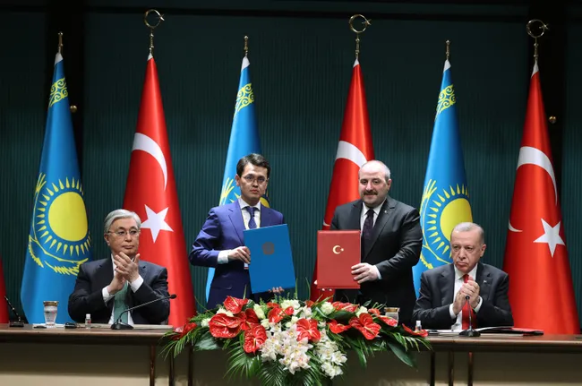 son-dakika-kazakistanla-15-tarihi-anlasma-baskan-erdogan-yeni-hedefi-duyurdu-1652201607894.jpg