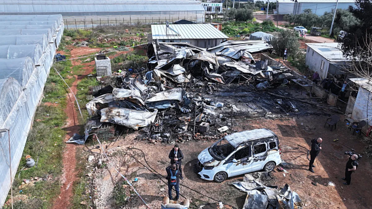 SON DAKİKA… Antalya’daki konteyner yangınında anne ile 5 çocuk hayatını kaybetti! Facianın sebebi ortaya çıktı! SON DAKİKA… Antalya’daki konteyner yangınında anne ile 5 çocuk hayatını kaybetti! Facianın sebebi ortaya çıktı!