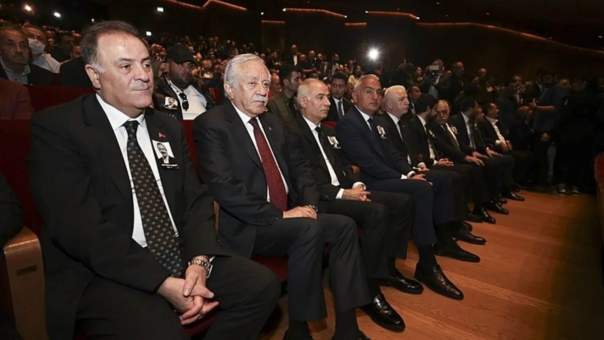 Celal Adan’dan Sırrı Süreyya Önder için son sözler “Tımarhane şartlarında bile nezaketini korudu” Celal Adan’dan Sırrı Süreyya Önder için son sözler “Tımarhane şartlarında bile nezaketini korudu”