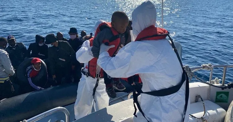 Yunanistan’ın Türk kara sularına ittiği mülteciler kurtarıldı