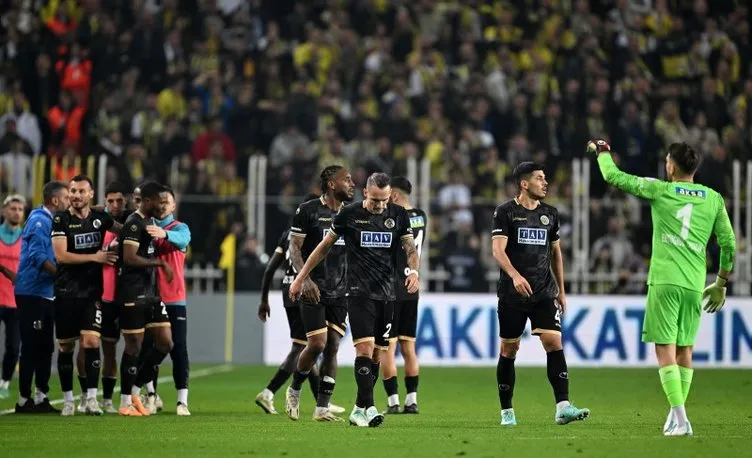 Son dakika haberi: Erman Toroğlu tartışmaya son noktayı koydu! Fenerbahçe’nin penaltısı, Dusan Tadic’in ve Cengiz Ünder’in poziyonu...