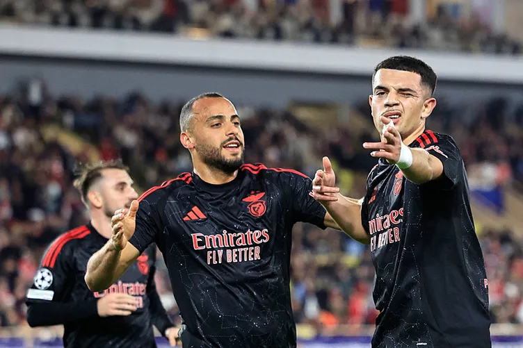 Son dakika haberleri: Arda Güler, Liverpool - Real Madrid maçında ilki yaşadı! Kenan Yıldız uğraştı ama olmadı...