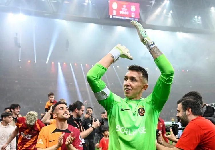 Son dakika Galatasaray haberleri: Galatasaray’da kimse bunu beklemiyordu! Sürpriz ayrılık: Fernando Muslera’nın yeni adresini duyurdular…