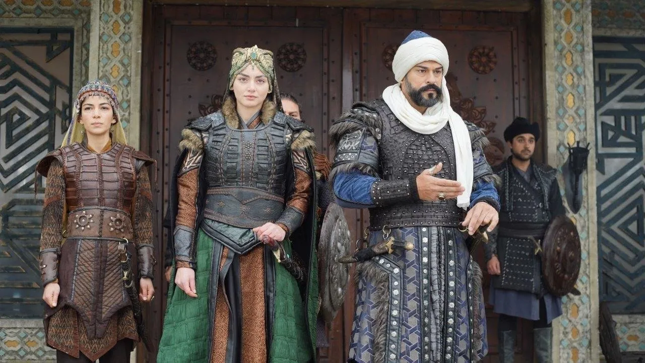 На ком женился орхан сын османа "Основание: Осман" 90.Bölüm (TV Episode 2022) Özge Törer as Bala Hatun IMDb