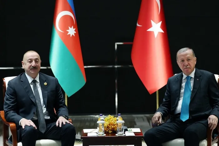 son-dakika-baskan-erdogandan-vladimir-putine-turkiye-daveti-yakin-zamanda-ulkemize-bekliyoruz-1756714554814.jpg Son dakika | Başkan Erdoğan'dan Vladimir Putin'e 'Türkiye' daveti: Yakın zamanda ülkemize bekliyoruz