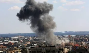 Katil İsrail Gazze’deki bir evi vurdu: 3 ölü