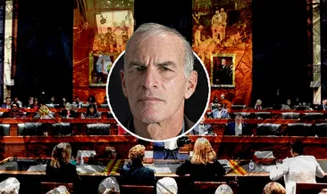 Siyonist lobi üniversitelere savaş açtı! ABD’li ünlü yahudi profesör isyan etti: Kirli paranızı alın ve defolun!