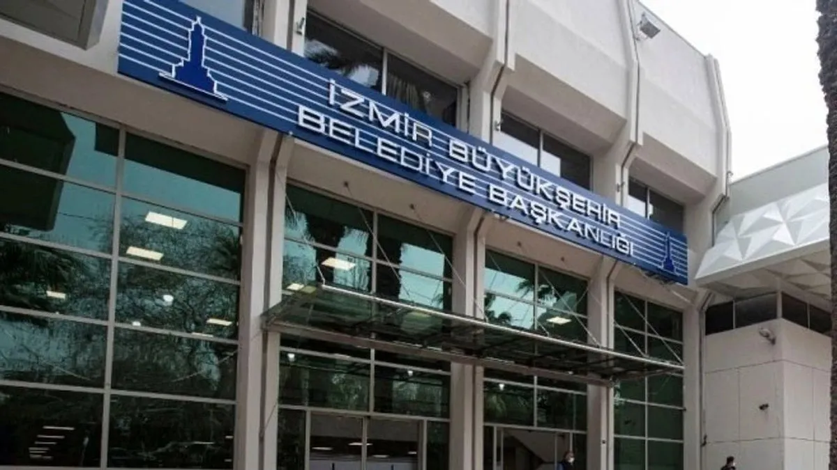 Cemil Tugay, İzenerji Genel Müdürünü görevden aldı Cemil Tugay, İzenerji Genel Müdürünü görevden aldı