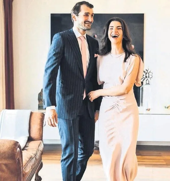 BÜLENT CANKURT / Aşka üçlük atmışlar