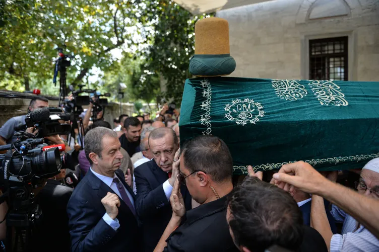 Başkan Erdoğan'dan Prof. Dr. Emin Işık'a son görev