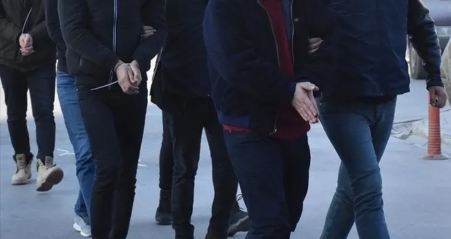 Başkentte FETÖ soruşturmalarında 49 şüpheli gözaltına alındı Başkentte FETÖ soruşturmalarında 49 şüpheli gözaltına alındı