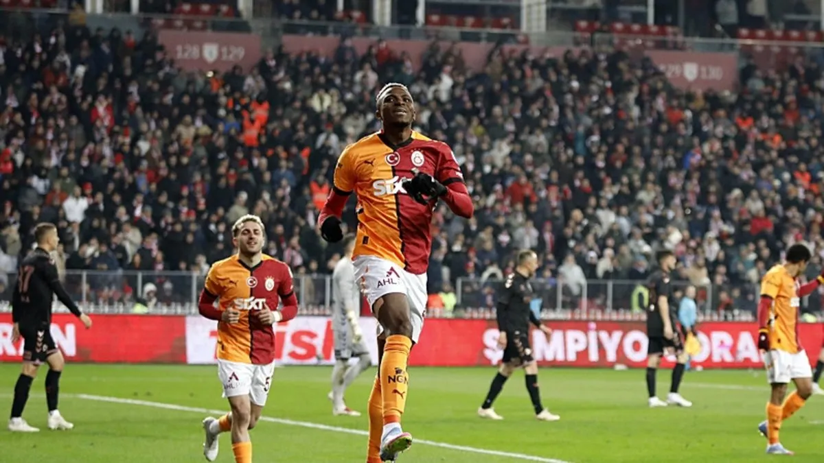 Osimhen'den canlı yayında flaş transfer sözleri: