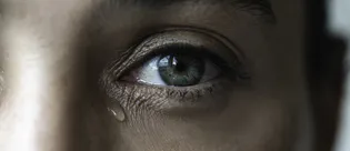 Tek bir gözyaşı damlası Parkinson hastalığını ortaya çıkarabilir