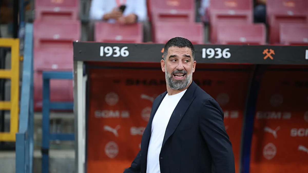 Shakhtar Donetsk – Panathinaikos maçında Arda Turan şoku yaşadı! Sinirden çılgına döndü… Shakhtar Donetsk – Panathinaikos maçında Arda Turan şoku yaşadı! Sinirden çılgına döndü…