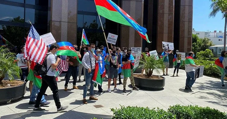 Los Angeles’ta Ermeniler Azerbaycanlı göstericilere saldırdı