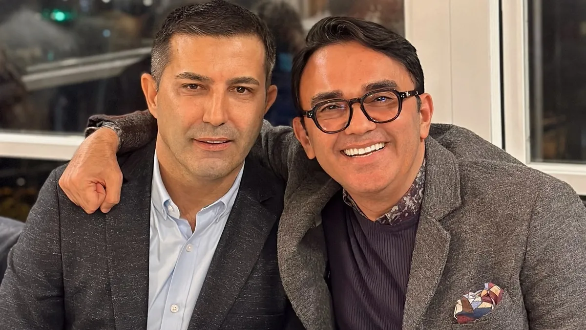 CHP’li Meclis üyesi karakolluk oldu! Yat sahibi ‘ailemizle oturamayacak mıyız’ diyerek çıkıştı CHP’li Meclis üyesi karakolluk oldu! Yat sahibi ‘ailemizle oturamayacak mıyız’ diyerek çıkıştı