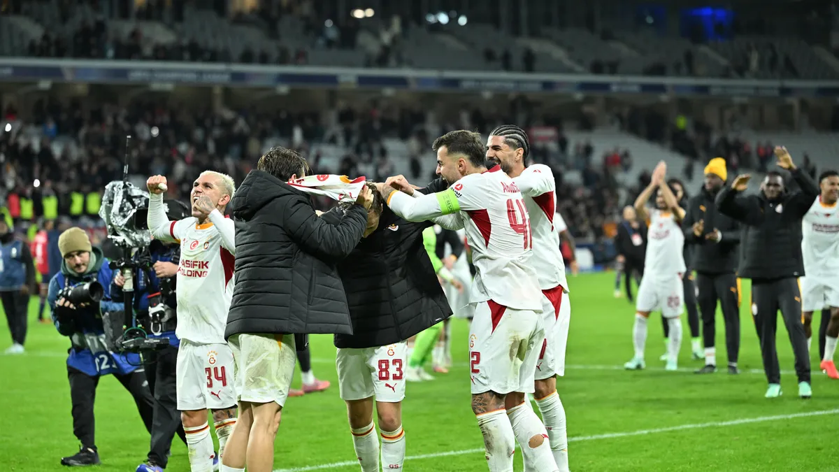 Galatasaray, Fransa'da 25 Yıllık Hasrete Son Verdi