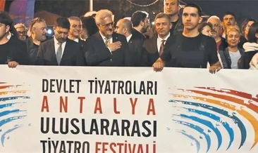 Antalya’da tiyatro zamanı