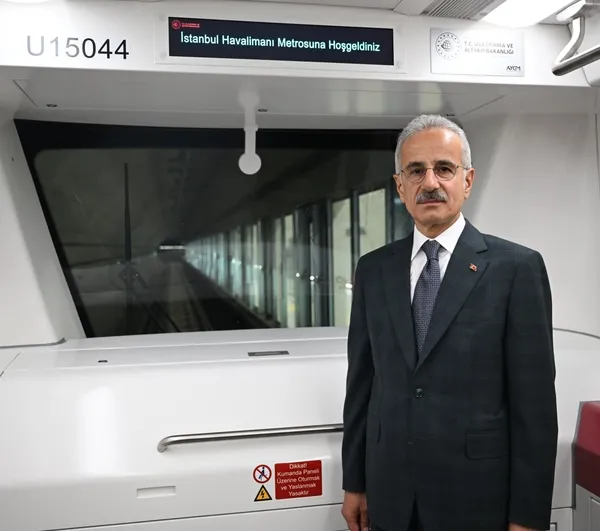 turkiyenin-en-uzun-metro-hatti-yarin-acilacak-halkali-istanbul-havalimani-arasi-seyahat-suresi-30-dakikaya-dus-1781777952388.jpeg