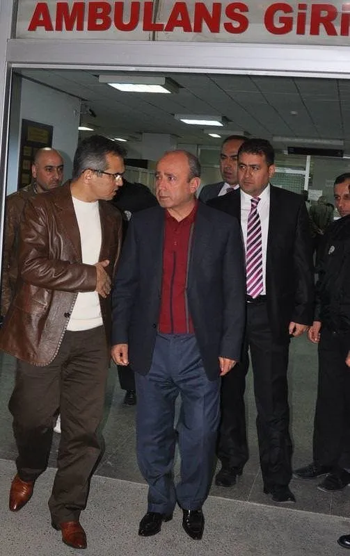 Polise saldırıp hükümlüyü kaçırdılar